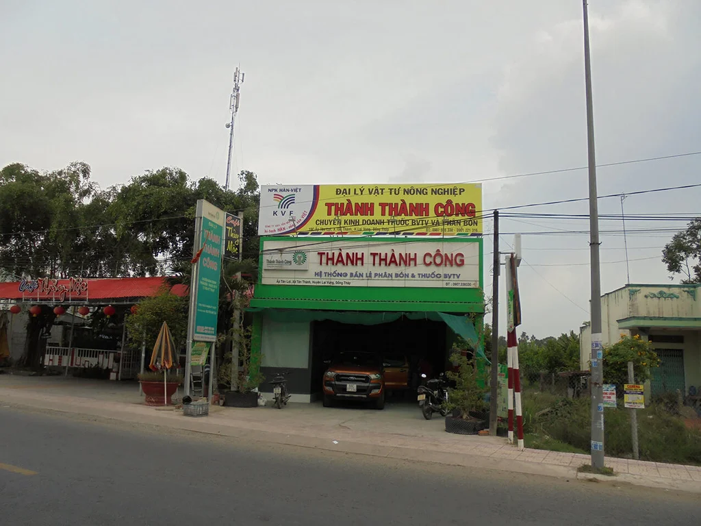Làm chuỗi bảng hiệu quảng cáo tôn Decal ở đâu rẻ nhất năm 2022