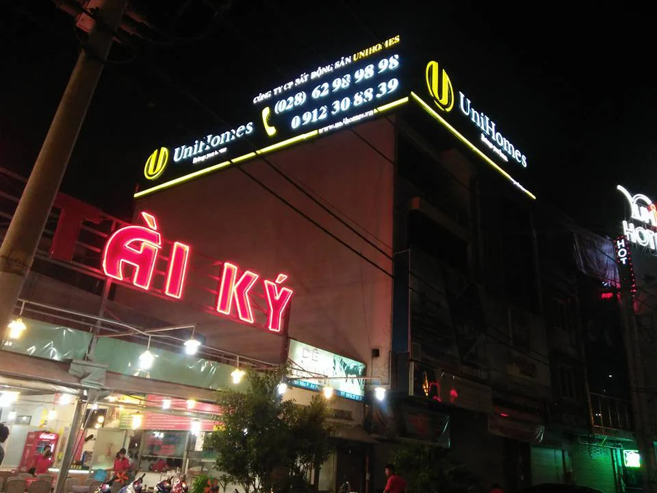 Giao hàng nhanh chóng, an toàn, đúng hẹn